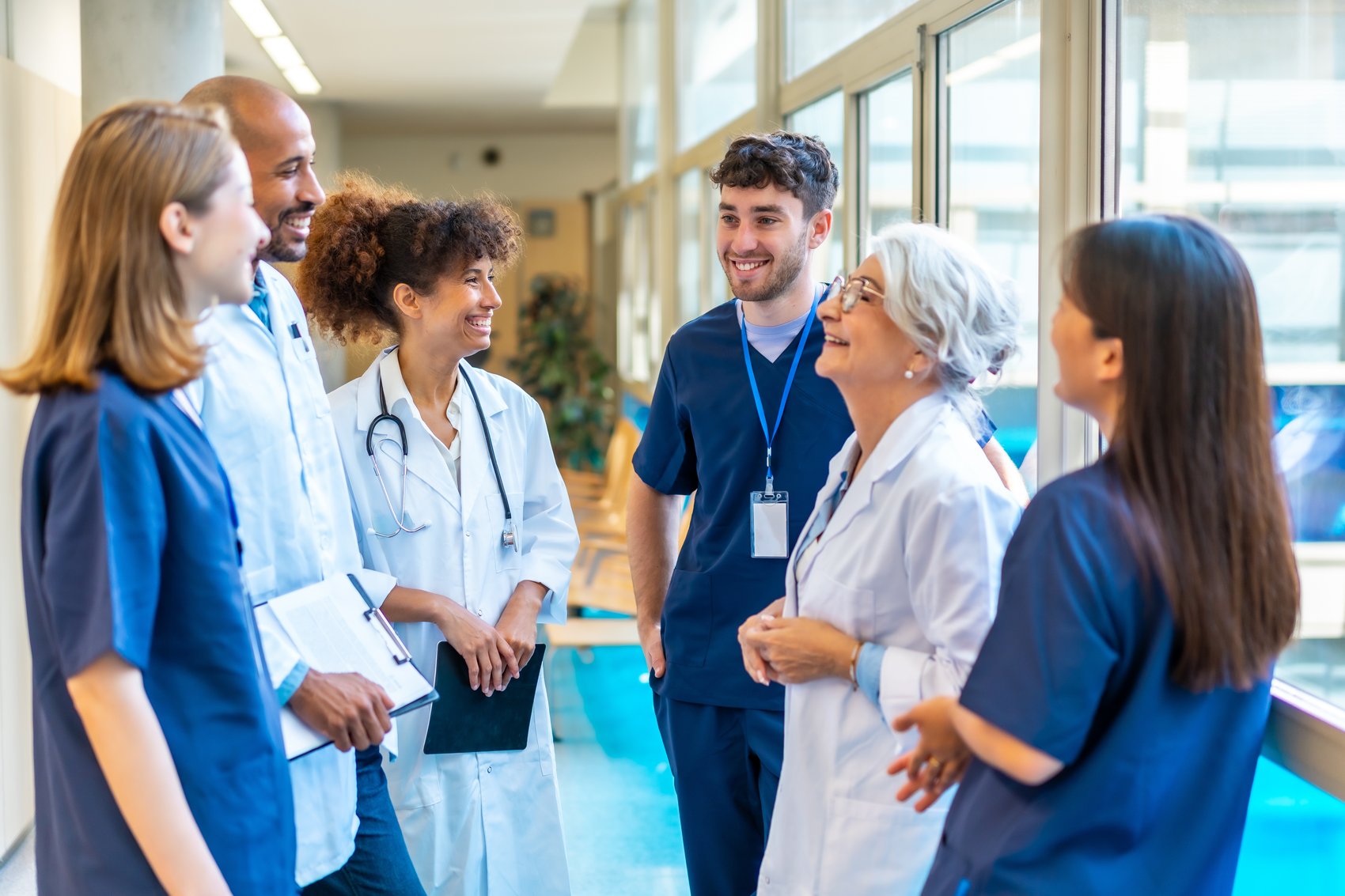 Doctors huddle to discuss EHR Solutions